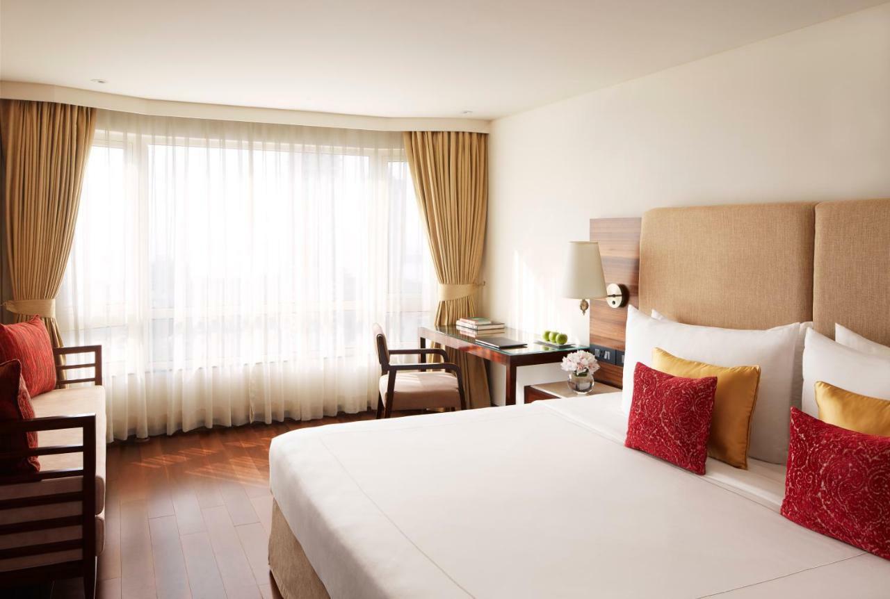 President - Ihcl Seleqtions Hotell Mumbai Eksteriør bilde A room at the Taj Bengal